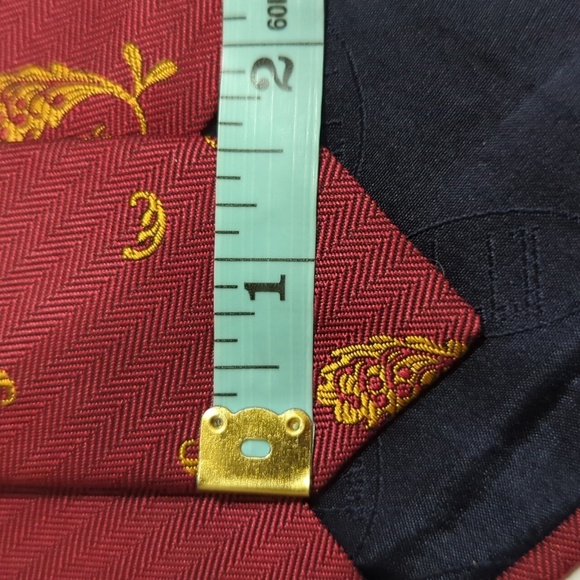 Dunhill Men's Maroon/Gold Paisley 100% Silk Tie Length 56" - Picture 5 of 6